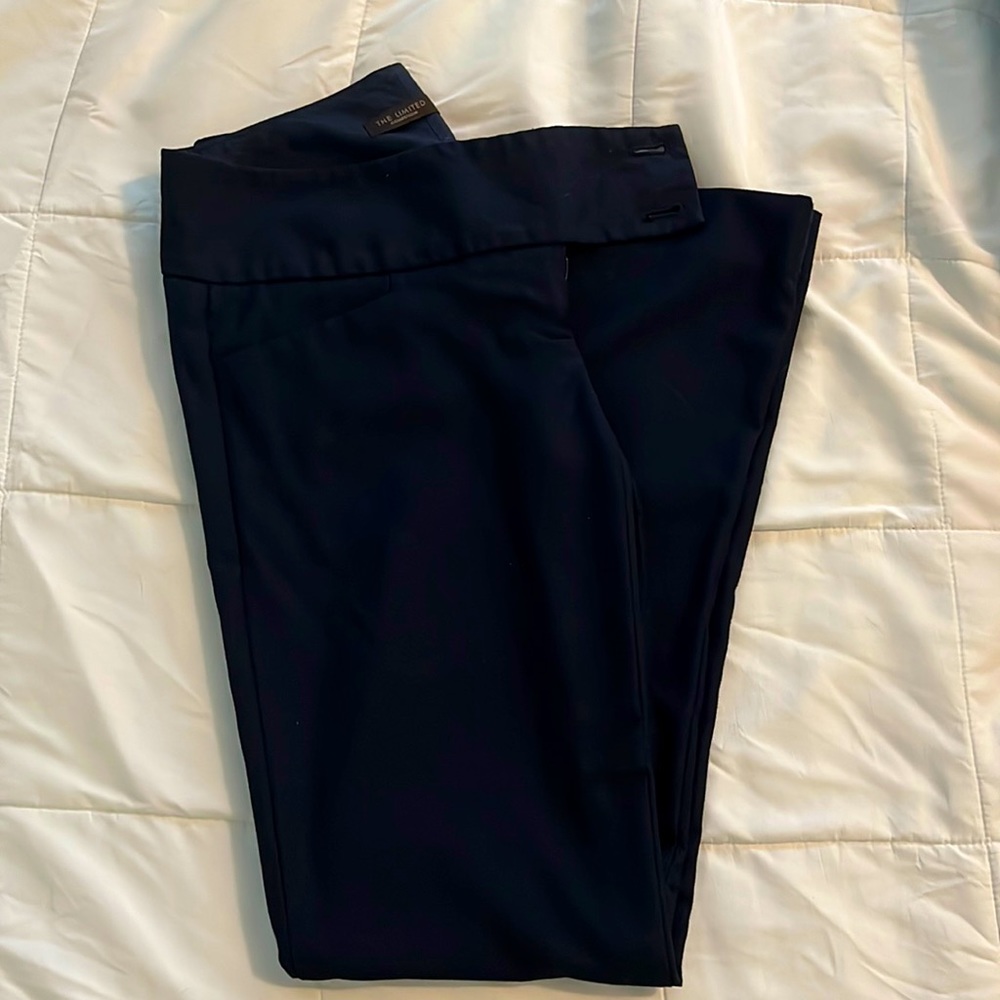 The Limited Drew Collection bootcut pant size 0S (zero, short) Navy
